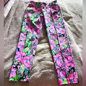 Like New! Luxletic pants size 6